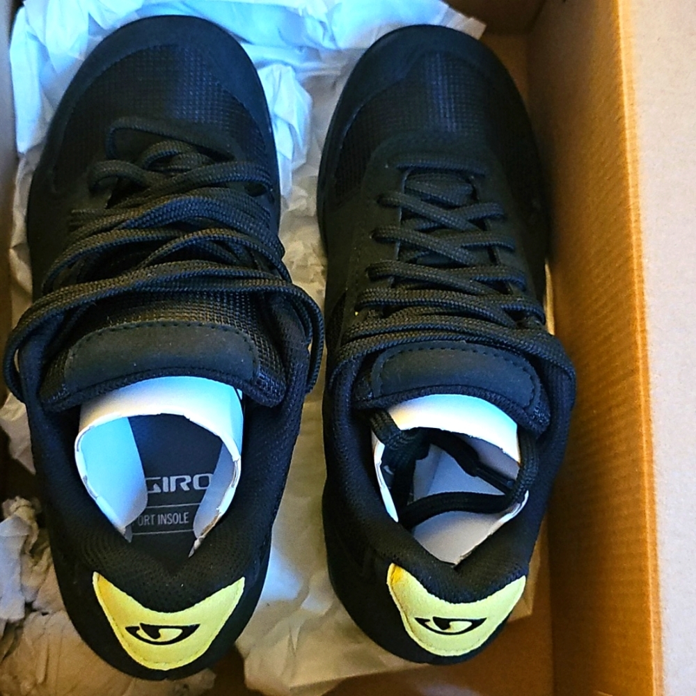 NIB GIRO Women’s Petra VR Cycling Shoes Size 36/5